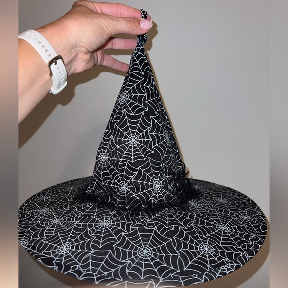 Pottery Barn Kids Glow in the Dark Witch Halloween Costume - Picture 7 of 9